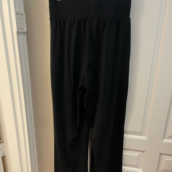 T by Talbots Out & About Wide Leg Stretch Pants - EUC - Picture 2 of 4